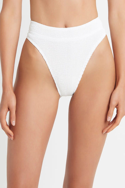 Bond-eye The Savannah brief white by Bond-eye available at Montaigne Market SBH